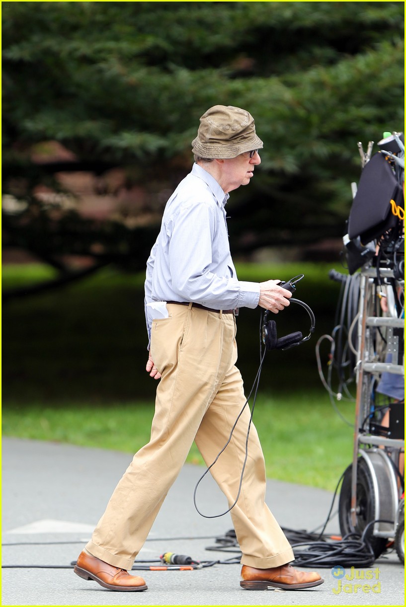 Emma Stone Chats Up Joaquin Phoenix During Park Scene for Woody Allen Film