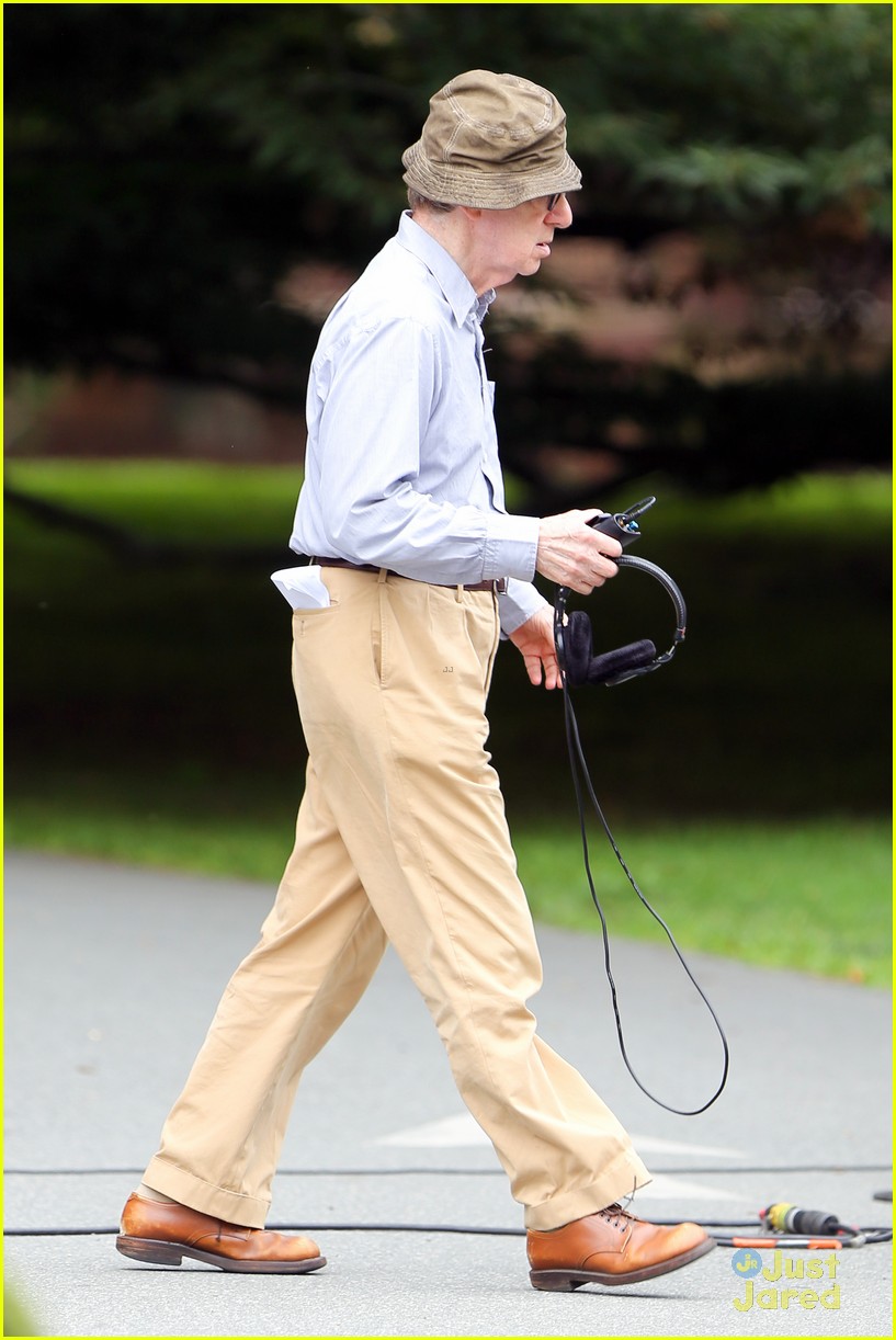 Emma Stone Chats Up Joaquin Phoenix During Park Scene for Woody Allen Film