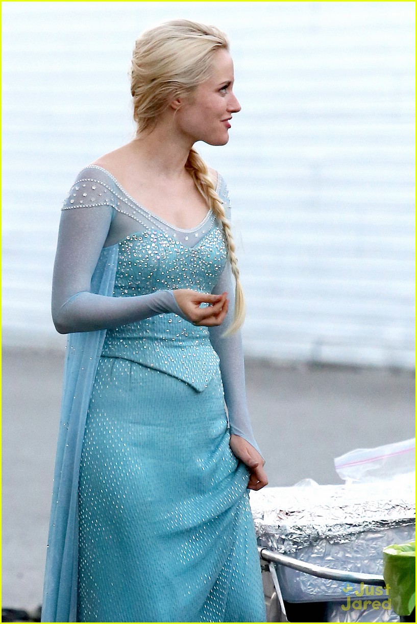 Georgina Haig Spotted in Full Elsa Costume Again on 'Once Upon a Time' Set!