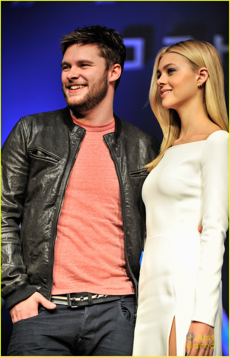 Nicola Peltz & Jack Reynor Make Final 'Transformers' Tour Stop