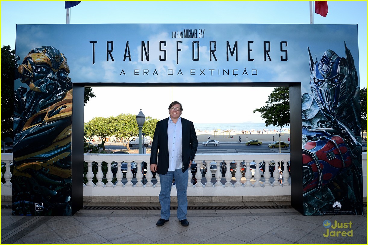 Nicola Peltz & Jack Reynor Hit the Beach for 'Transformers' Photo Call in Rio