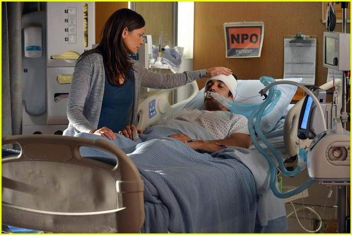 If This Image of 'Switched At Birth's Bay & Daphne Crying Together Doesn't Bring The Tears To Your Eyes, Nothing Will
