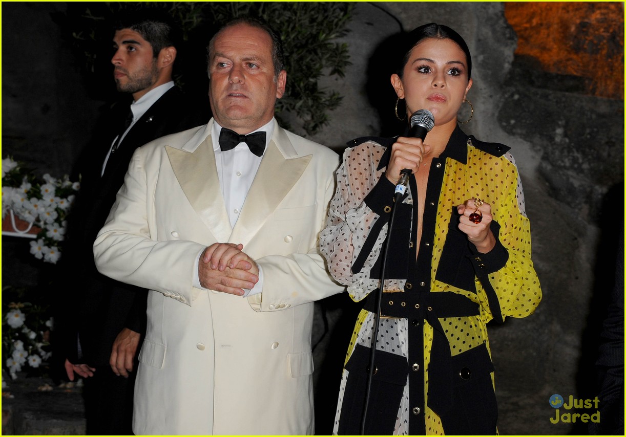 Selena Gomez Shows a Ton of Leg at 'Rudderless' Ischia Screening!