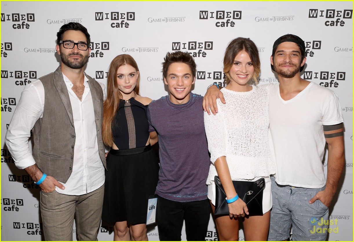 The Cast of Teen Wolf Celebrates 5th Season Announcement at Comic Con 2014!