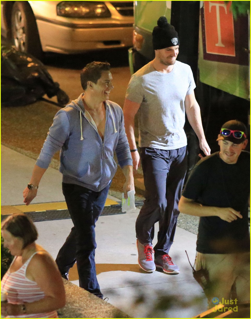 Stephen Amell Filmed a Scene 'Two Years in the Making' for 'Arrow'!