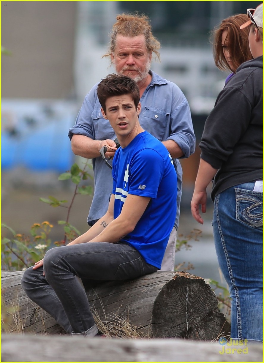 Grant Gustin Suits Up & Strips Down For 'The Flash' Filming in Vancouver