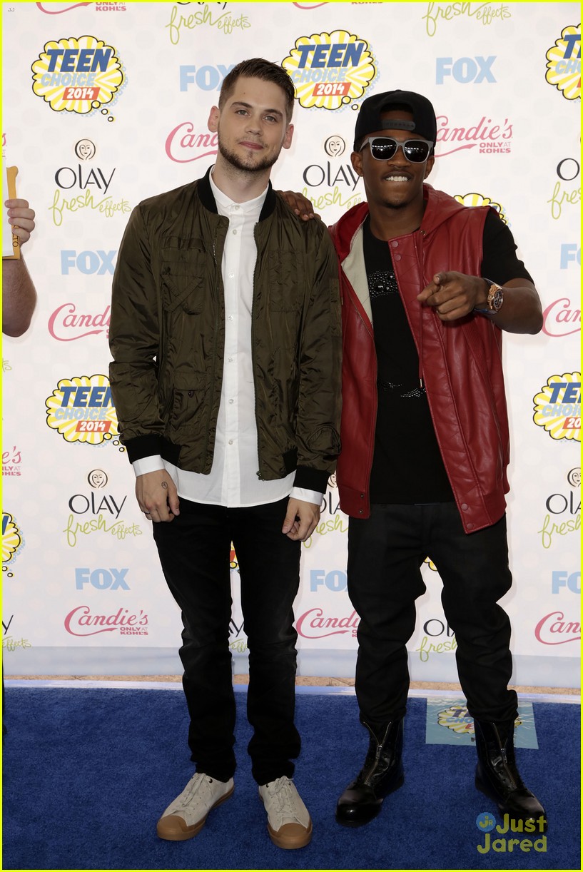 MKTO Blasts into the Teen Choice Awards 2014