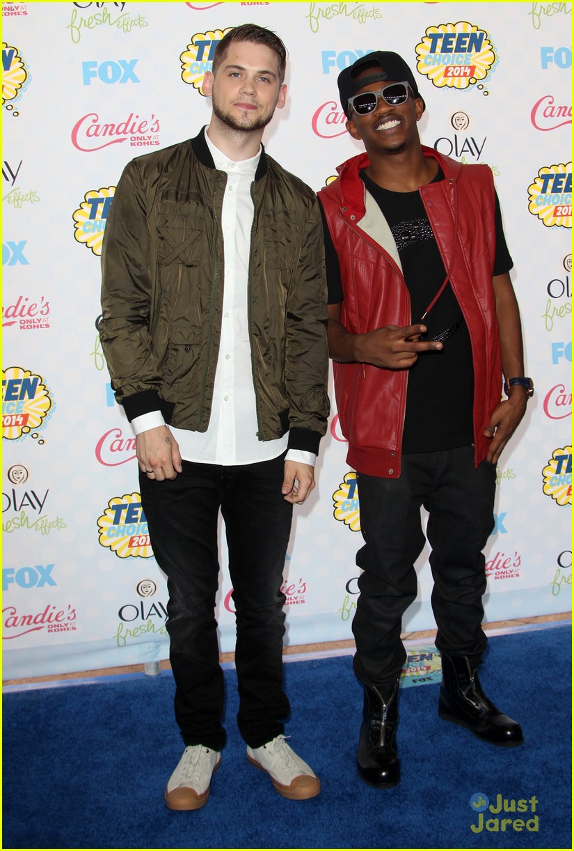 MKTO Blasts into the Teen Choice Awards 2014
