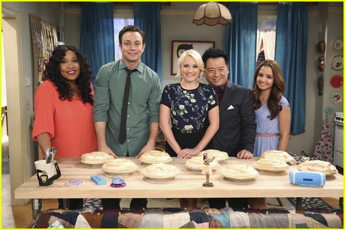 Josh Gets Gabi A New Car in 'Young & Hungry' & She Doesn't Want It?! Give It To Us!