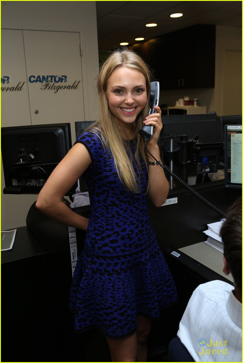 Nick Jonas & AnnaSophia Robb Help Honor 9/11 Victims at Cantor Fitzgerald's Charity Day
