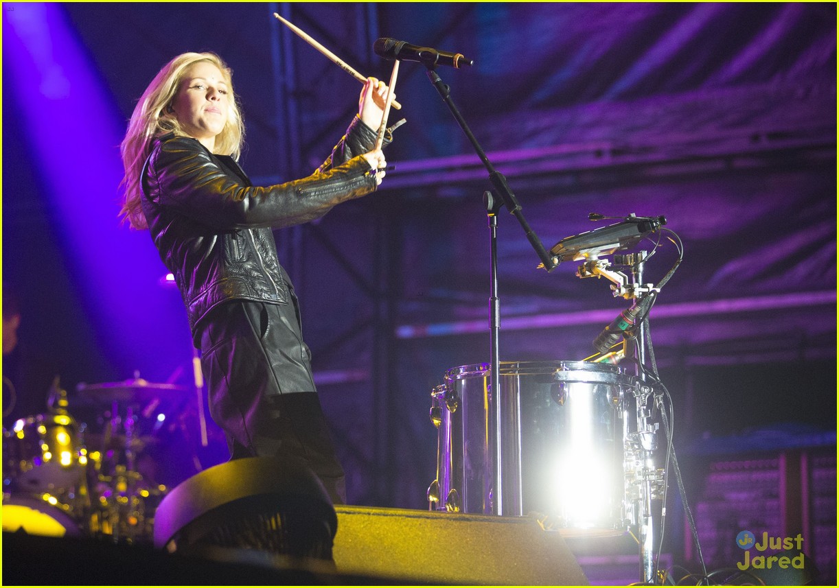 Ellie Goulding Sends Out Thanks After Last Summer Festival Performance