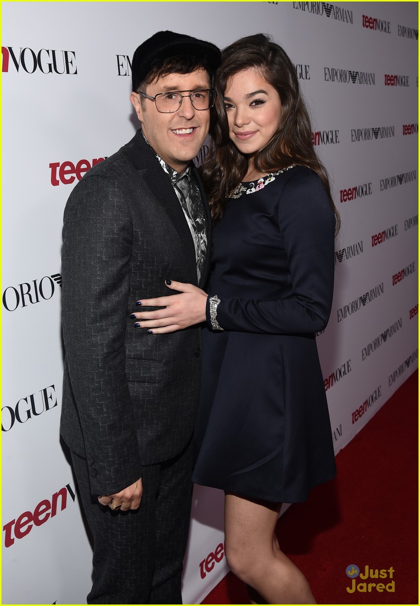 Hailee Steinfeld & Willow Shields Are Red Carpet Ready at Teen Vogue's Young Hollywood Party 2014!