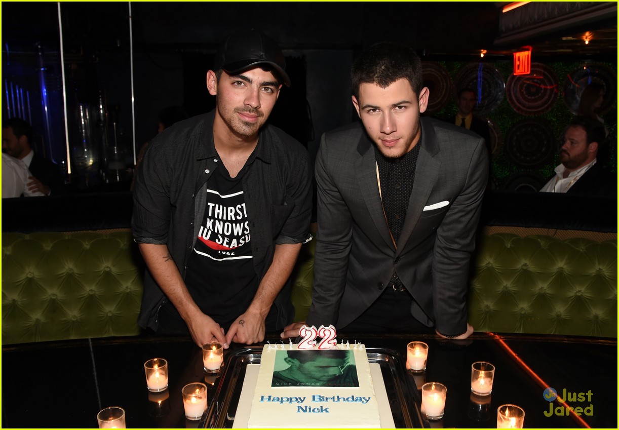 Nick & Joe Jonas Are Quite a Hot Pair of Brothers at Queen of the Night!