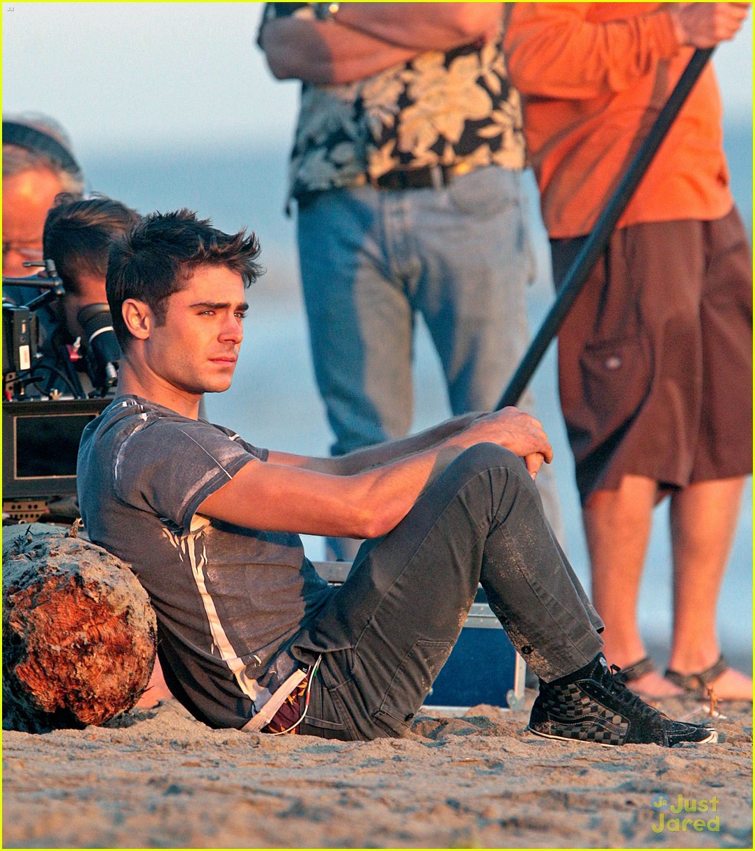 Zac Efron & Director Max Joseph Hang Out Shirtless on the Beach for 'We Are Your Friends'