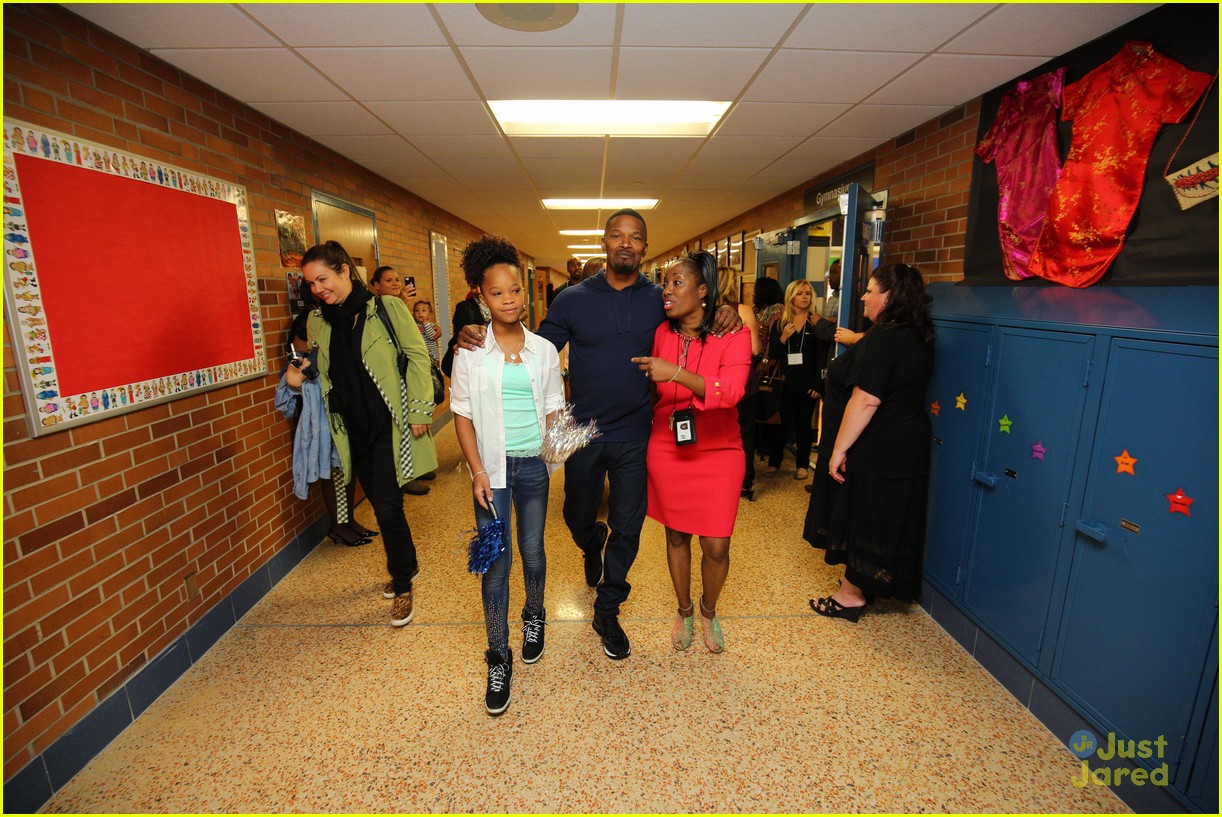 Quvenzhane Wallis Brings 'Annie' To School In Minnesota