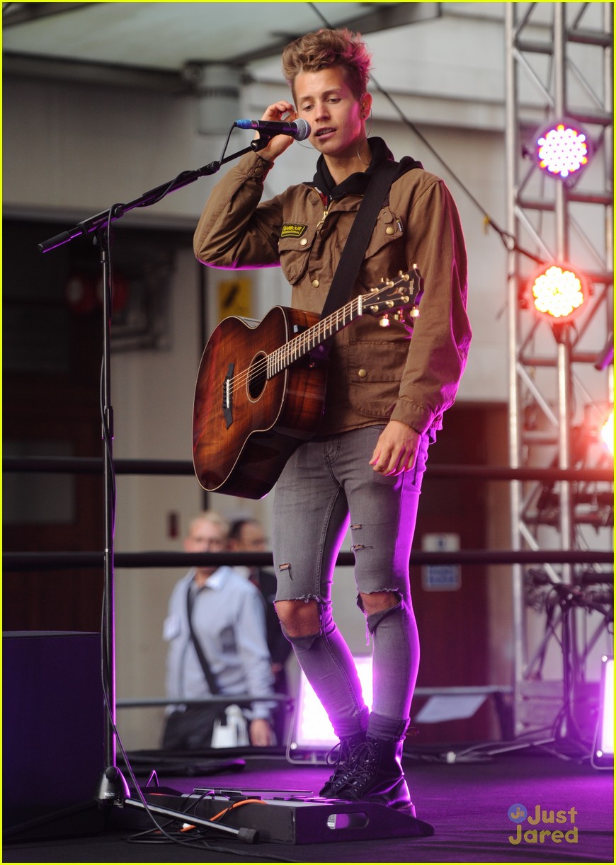 The Vamps To Play at Radio 1 Teen Awards 2014