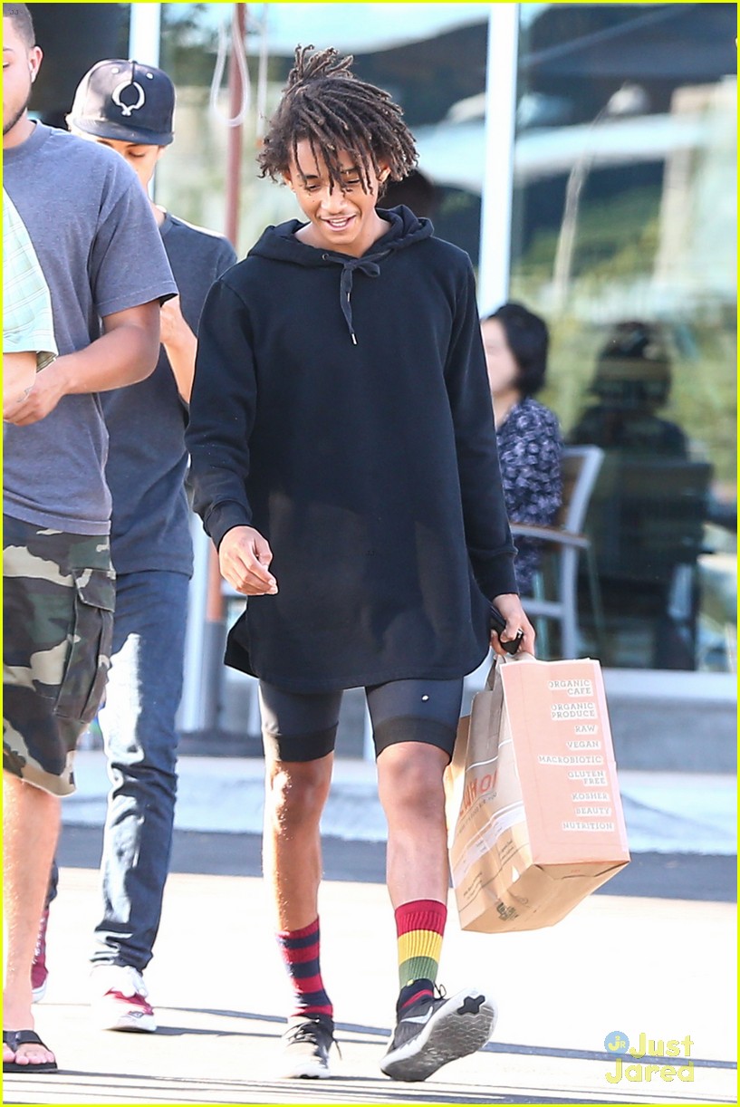 Willow Smith Covers King Krule’s 'Easy Easy' - Listen Now!