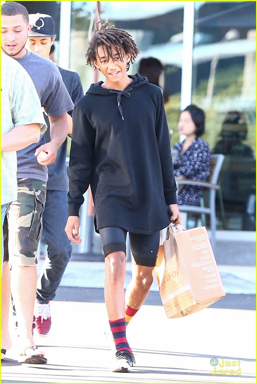 Willow Smith Covers King Krule’s 'Easy Easy' - Listen Now!