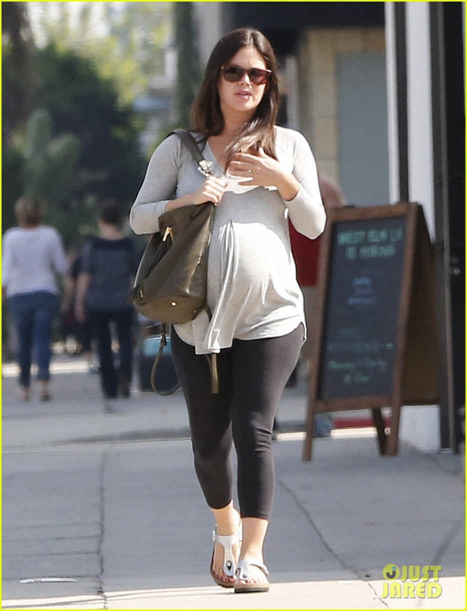 Rachel Bilson Gets In a Check Up with Her Doctor Before Her Baby's Birth!