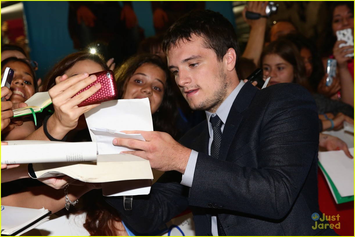 Josh Hutcherson & Claudia Traisac Hit 'Escobar: Paradise Lost' Red Carpet Together!