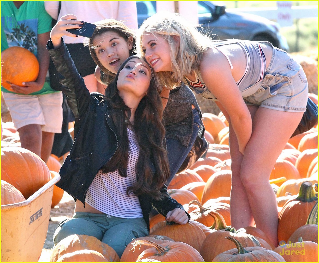 Kelli Berglund Tries To Balance A Pumpkin On Her Head!