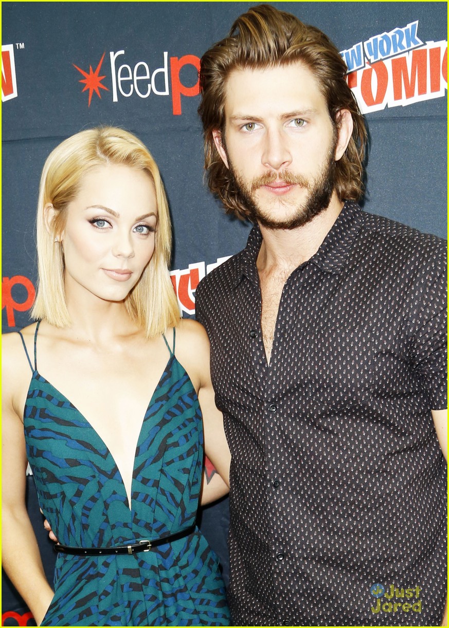 Laura Vandervoort Heads Home For Thanksgiving After NY Comic Con