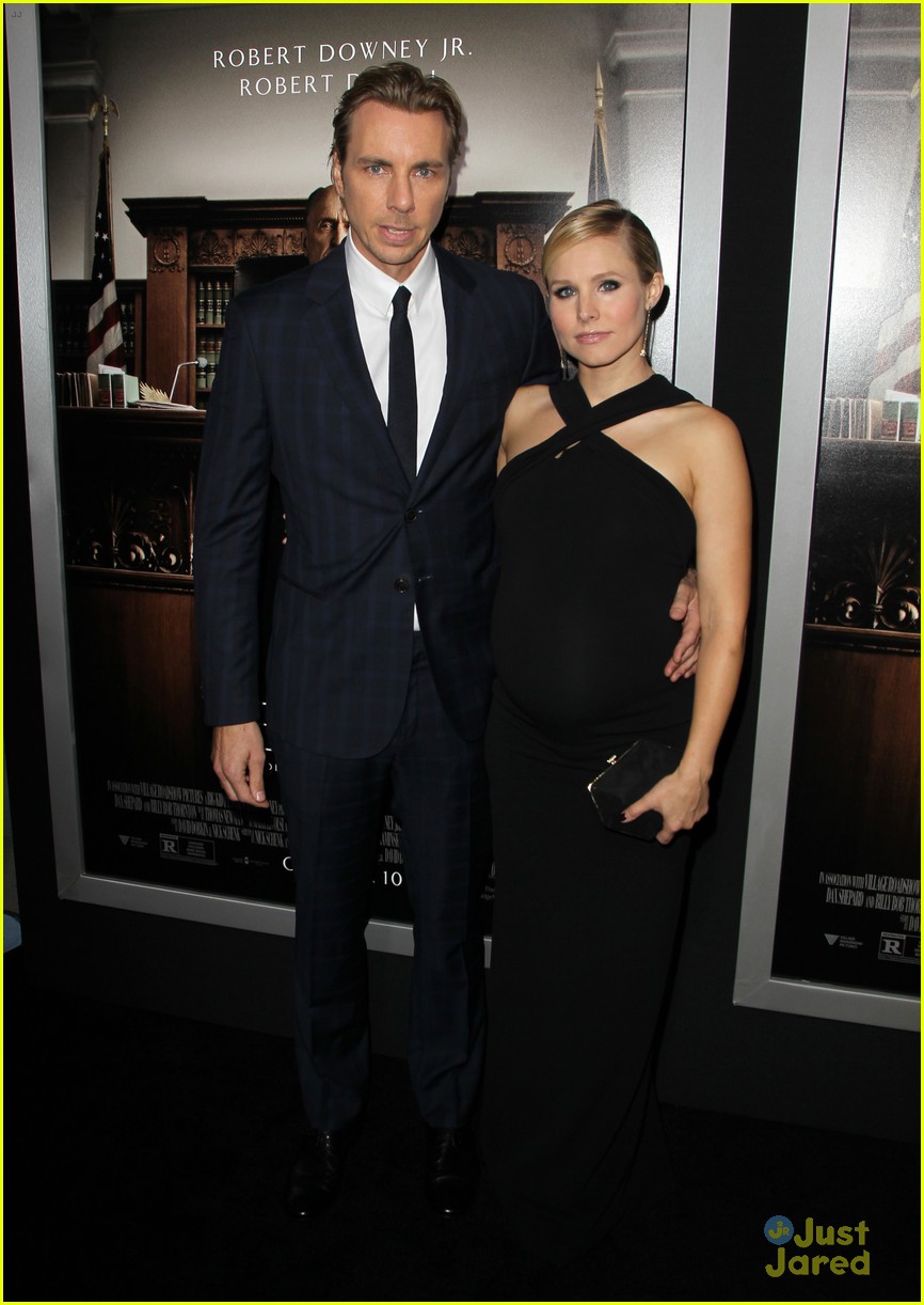 Leighton Meester Looks White Hot for 'The Judge' LA Premiere!