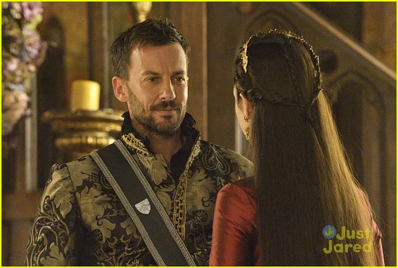 Leith Is Back In The Castle On Tonight's 'Reign'