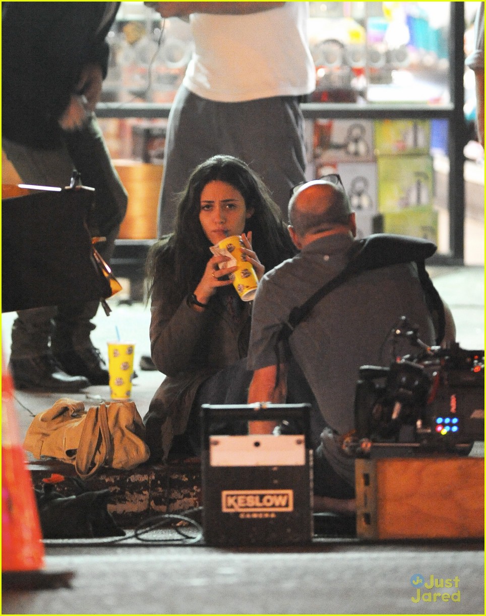 Emmy Rossum & Dermot Mulroney Kiss For 'Shameless' Scenes