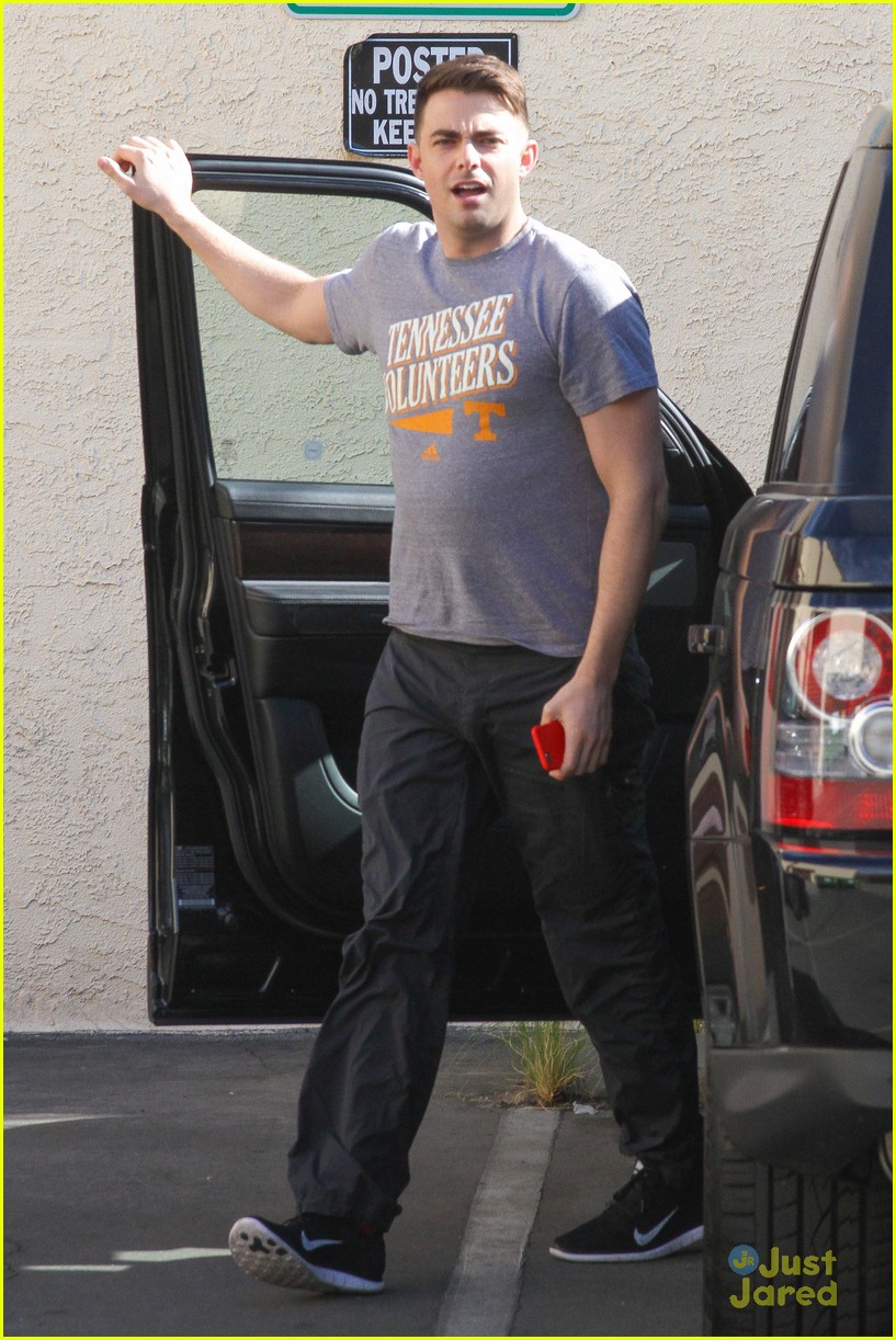 Jonathan Bennett Is Back At The DWTS Studio - BRB, Having A Happy Dance Party Here