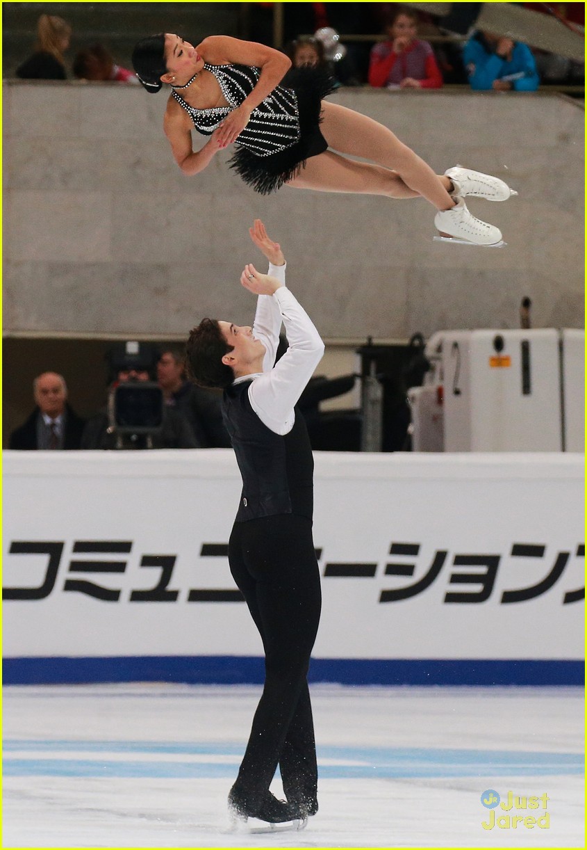 Ice Dancers Madison Chock & Evan Bates Claim Rostelecom Cup Title