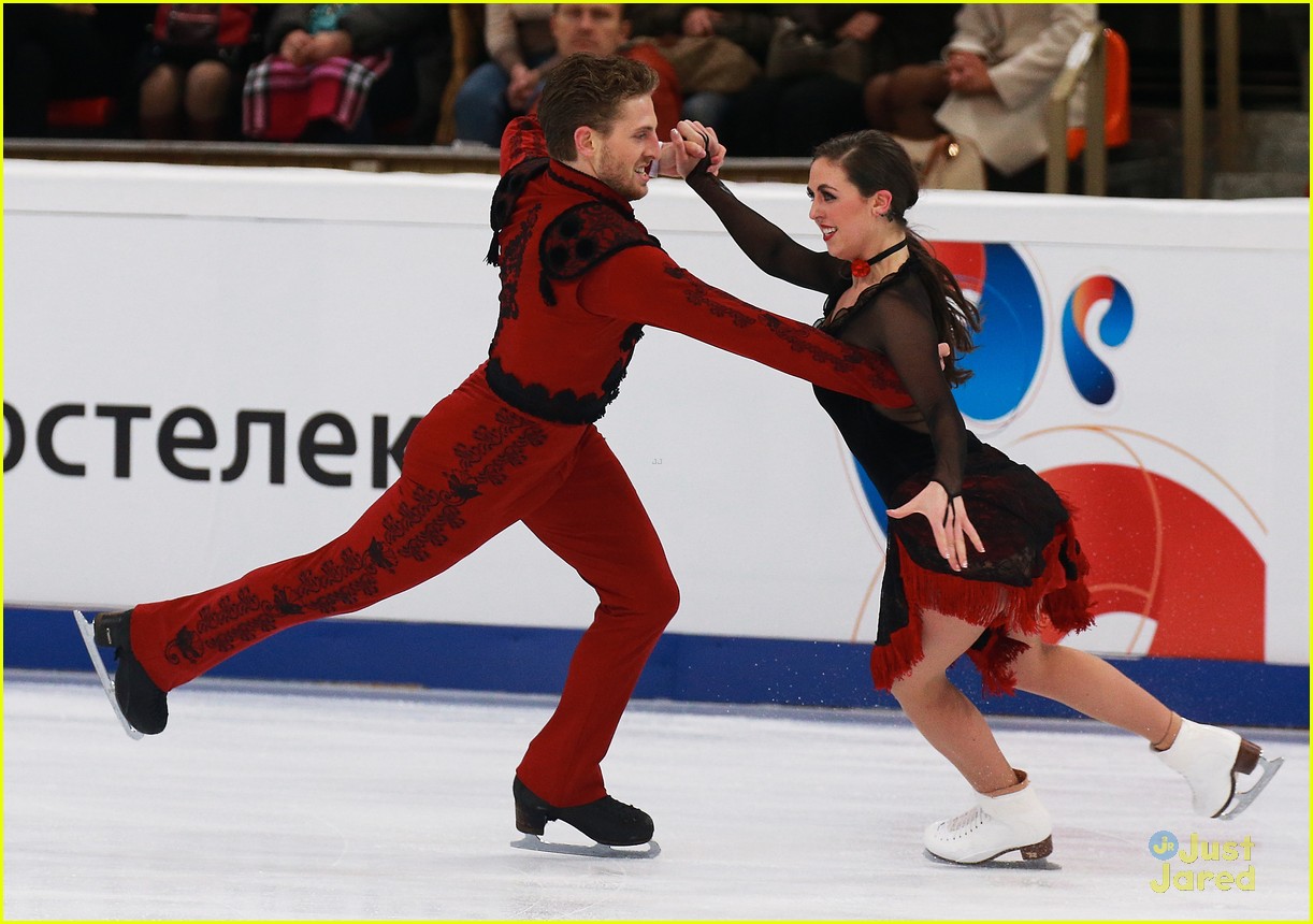 Ice Dancers Madison Chock & Evan Bates Claim Rostelecom Cup Title