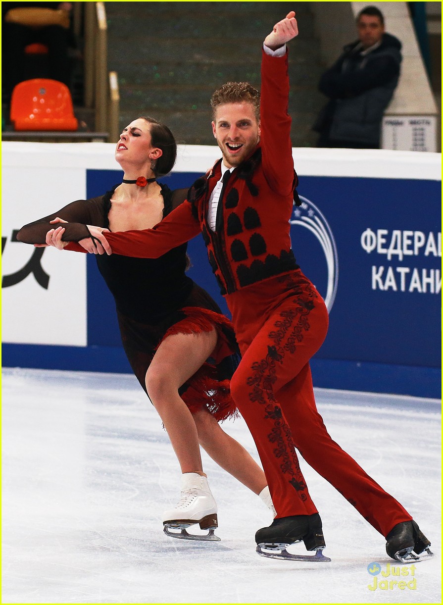 Ice Dancers Madison Chock & Evan Bates Claim Rostelecom Cup Title