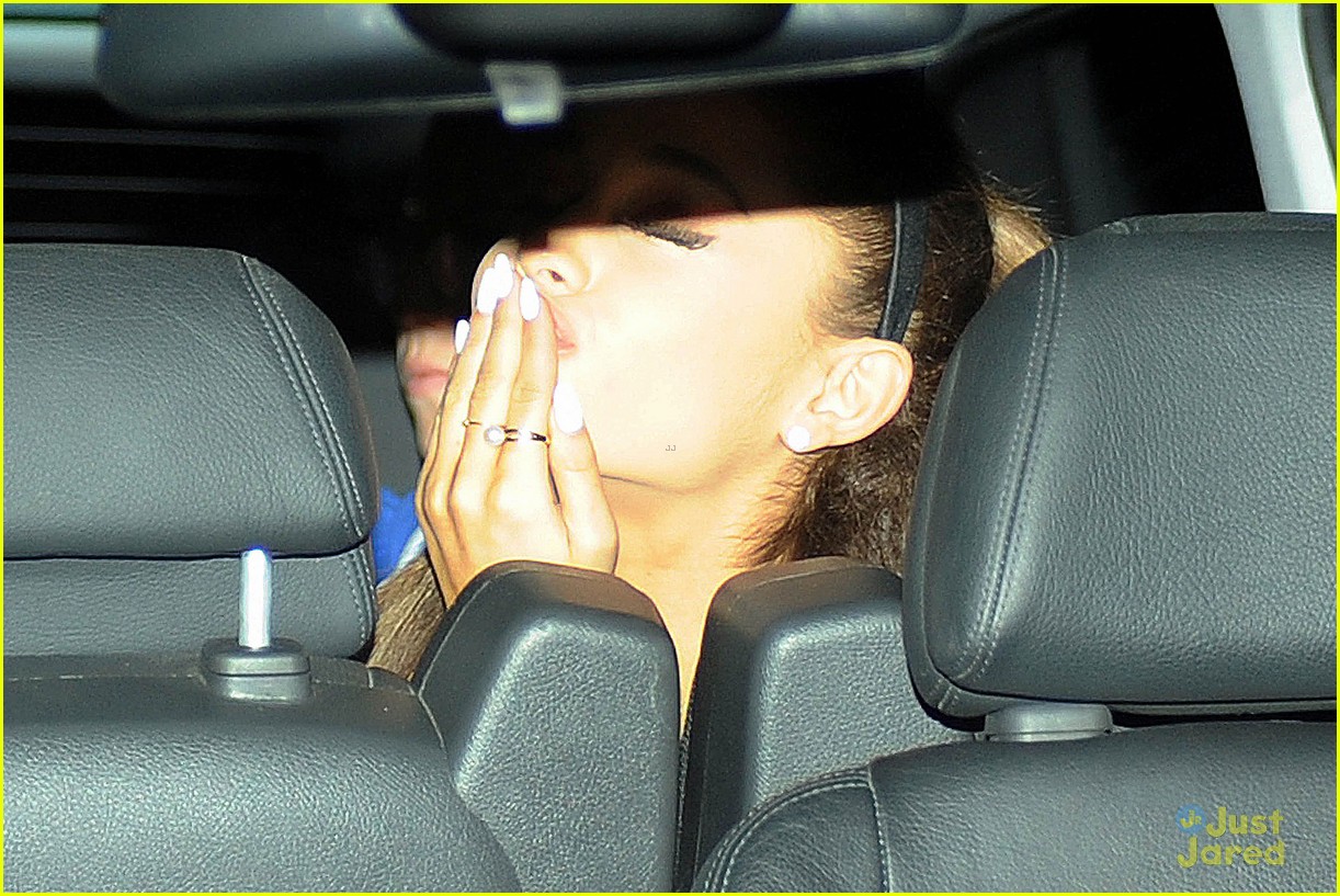Ariana Grande & Jessie J Will Sing New Version Of 'The Boy is Mine'