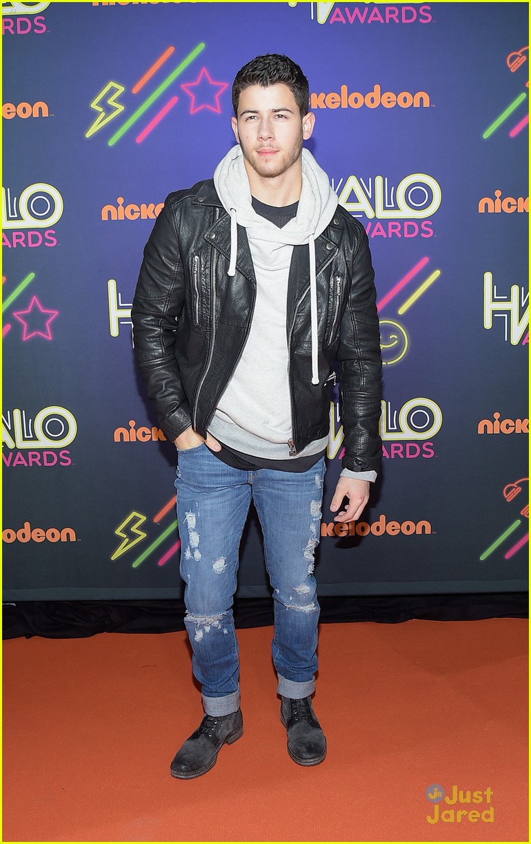 Nick Jonas & Meghan Trainor Get Ready For Nickelodeon HALO Awards 2014