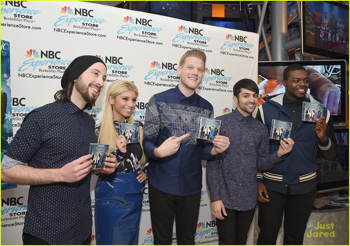 Pentatonix's Live Version of 'Silent Night' Is The Best Thing You'll Hear All Week
