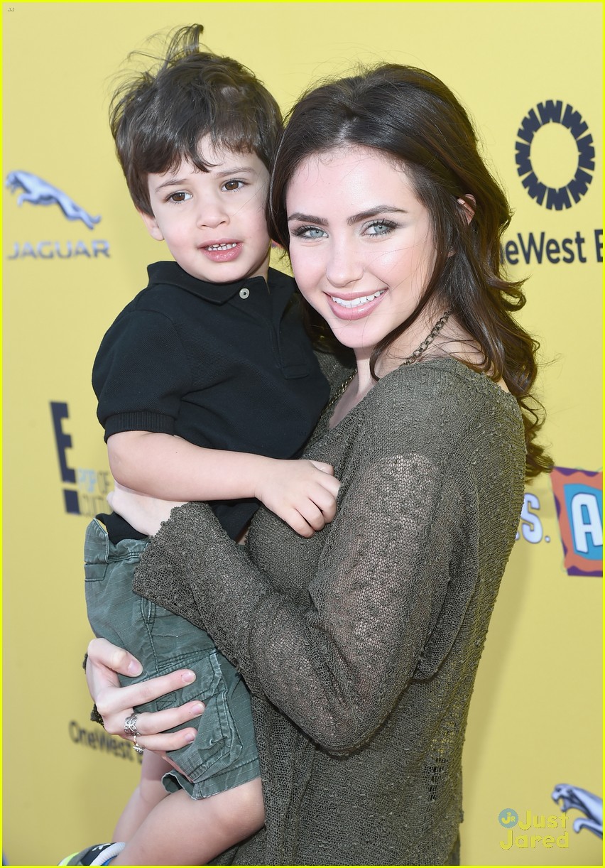 Ryan Newman is Obsessed with 'Scandal,' Just Like the Rest of Us