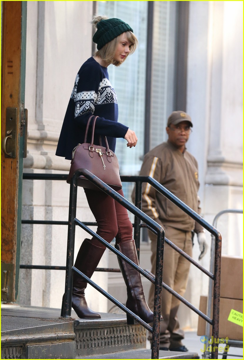 Taylor Swift Has Found Female Role Models in Actresses But Not in the Music Industry