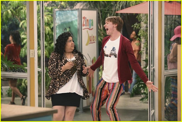 Dez Does Not Want Austin To Cut His Hair In New 'Austin & Ally' Stills