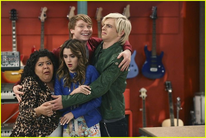 Dez Does Not Want Austin To Cut His Hair In New 'Austin & Ally' Stills