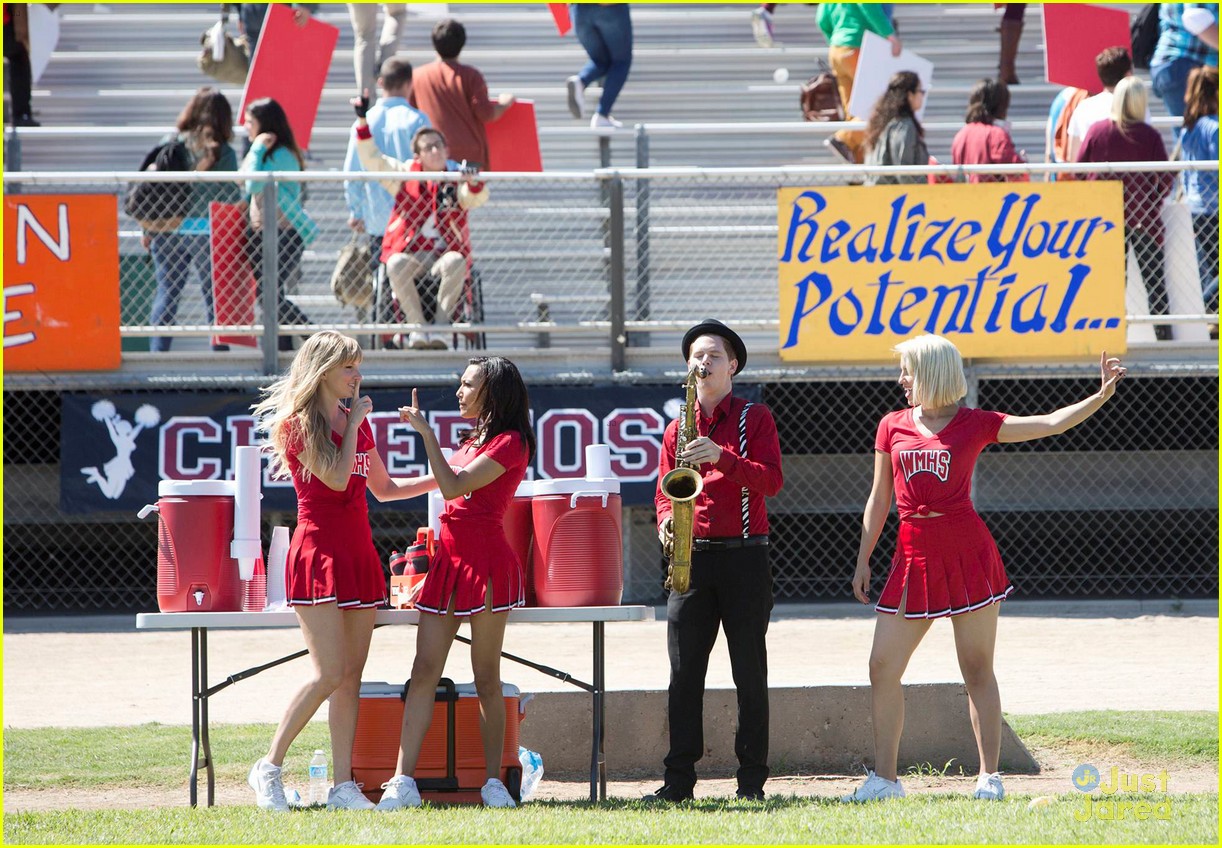 Rachel, Puck, Quinn & More Return To Lima In New 'Glee' Season Six Premiere Pics