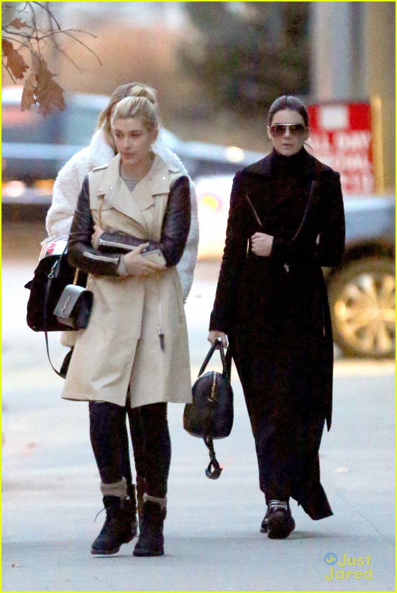 Kendall Jenner, Gigi Hadid, & Hailey Baldwin Are Inseparable After Photo Shoot in NYC