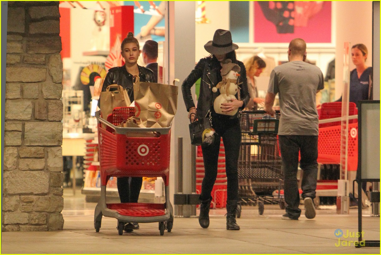 Kylie Jenner & Tyga Come Together to Donate Gifts at Children's Hospital Holiday Party