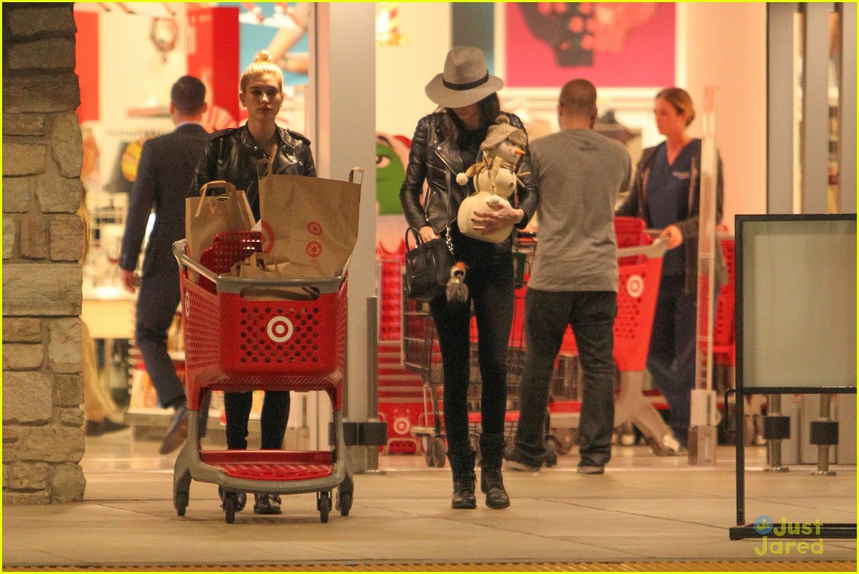 Kylie Jenner & Tyga Come Together to Donate Gifts at Children's Hospital Holiday Party