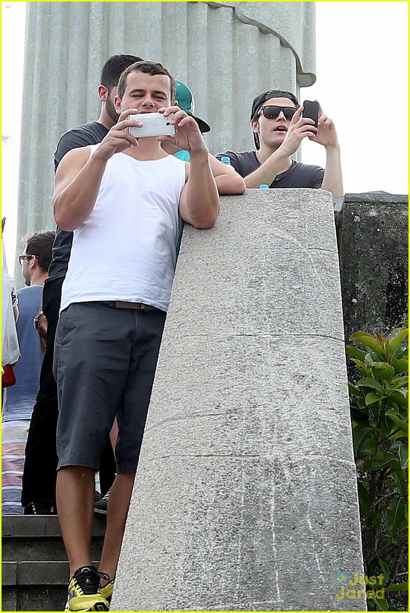 Paul Wesley Flaunts His Buff Biceps While Sightseeing in Rio!