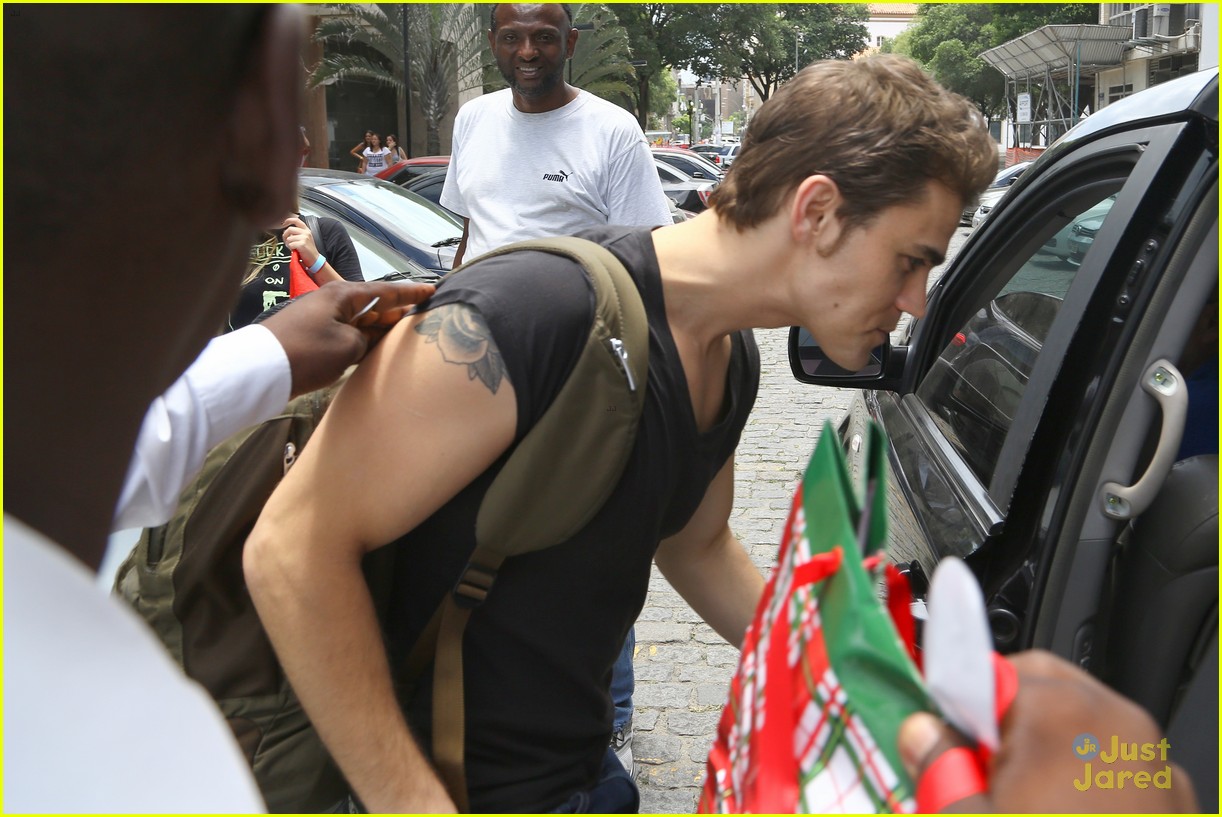 Paul Wesley Flaunts His Buff Biceps While Sightseeing in Rio!