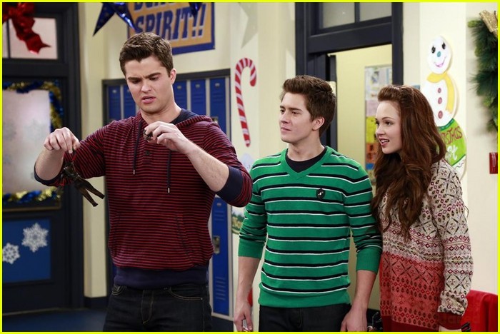 Adam, Bree & Chase Are Making Our Holidays Even Better With Bionic Dolls on 'Lab Rats'! (Exclusive Stills)