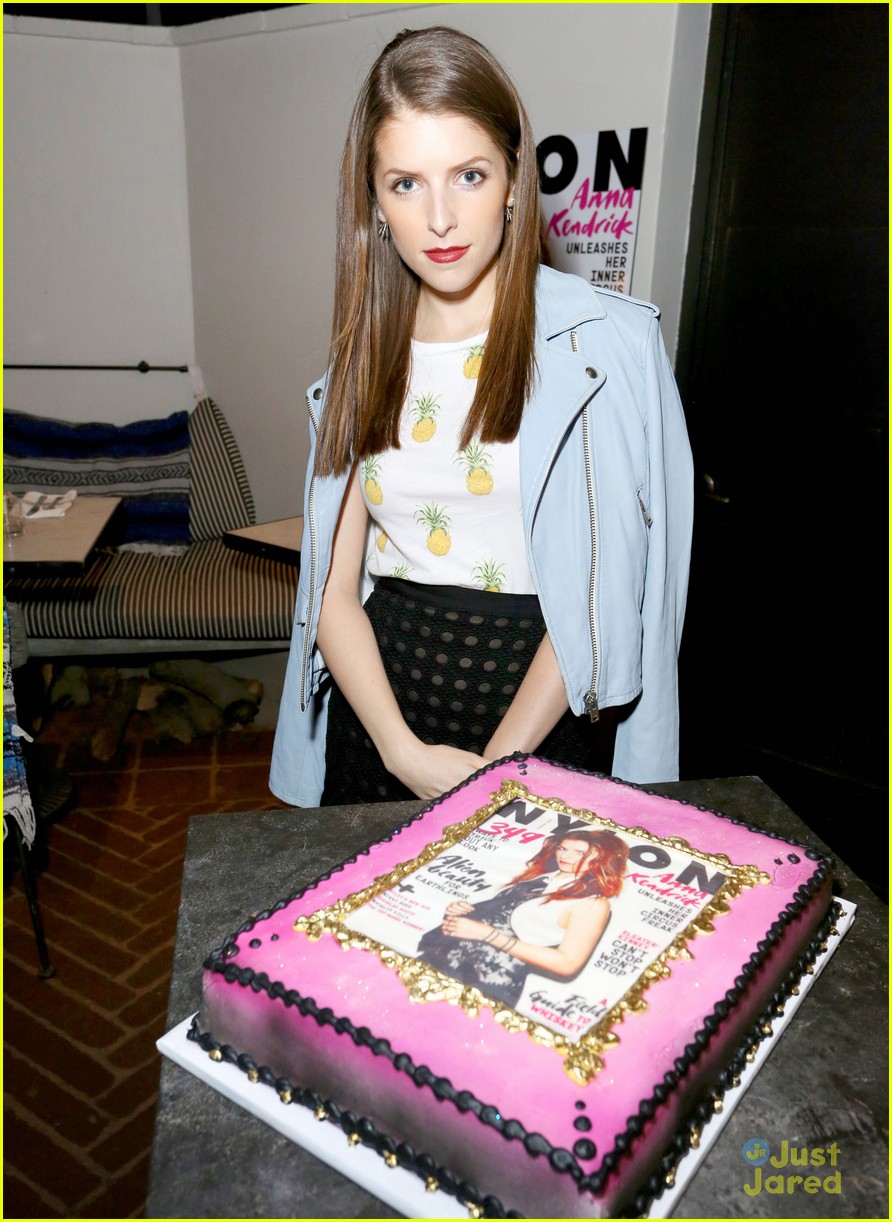 Anna Kendrick Says Manicures Are Like Torture!