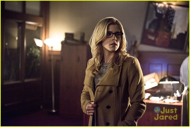 Laurel Gets A Warning From Arsenal On Tonight's New 'Arrow'