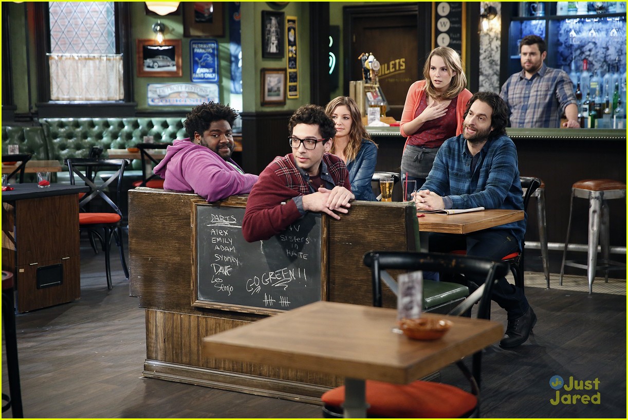 Bridgit Mendler: Get A First Look at Candace On 'Undateable'!